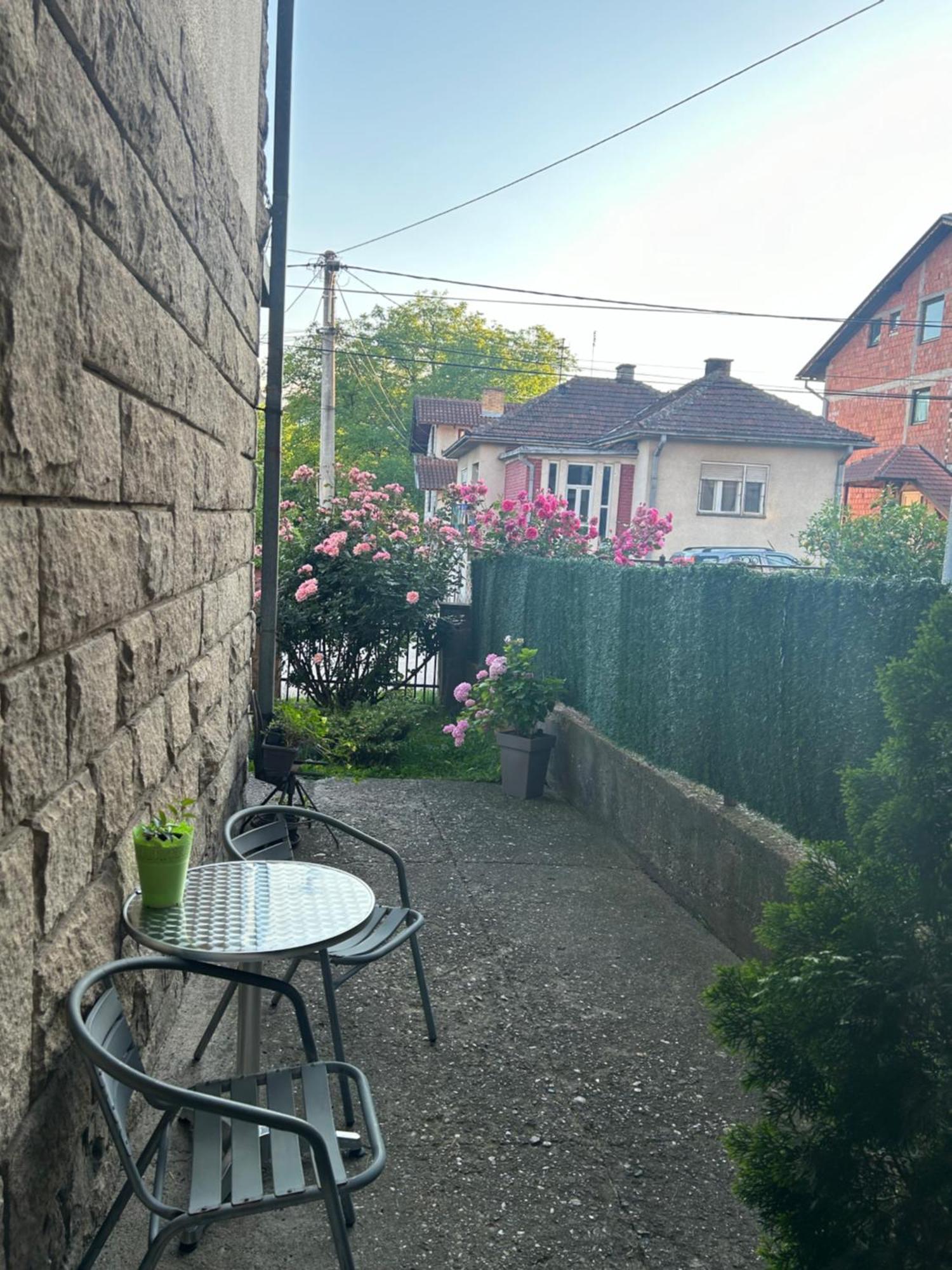 Kelizual Apartment Gornji Milanovac Luaran gambar